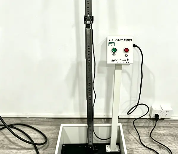 Tester di impatto per caduta di sfere
